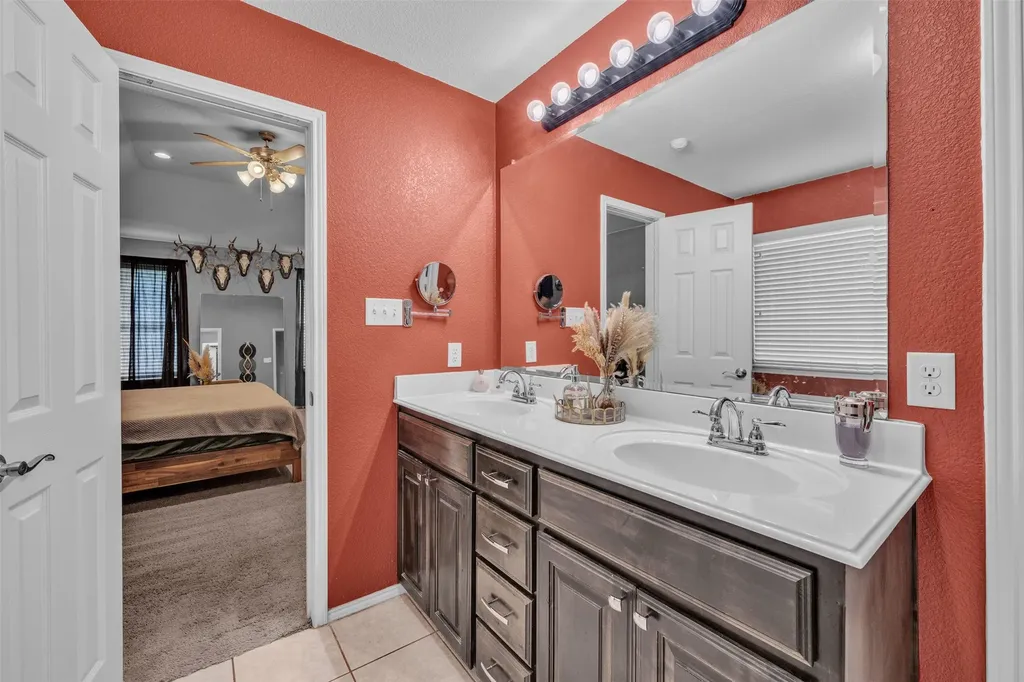 11209 Beechgrove Court Fort Worth TX 76140