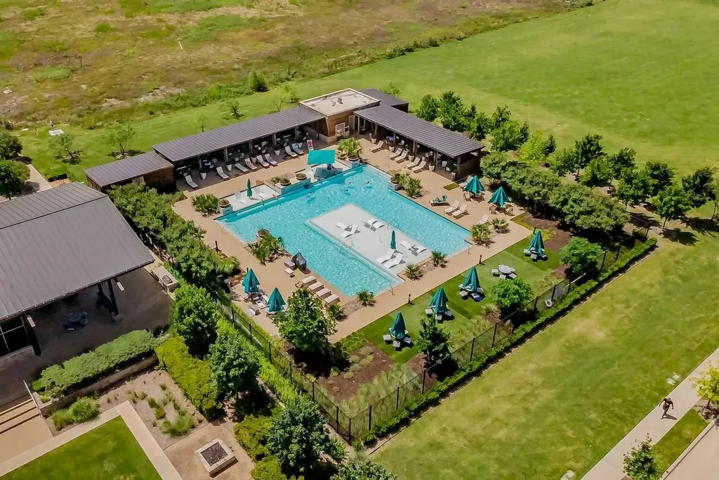 6144 Strada Cove Fort Worth TX 76123