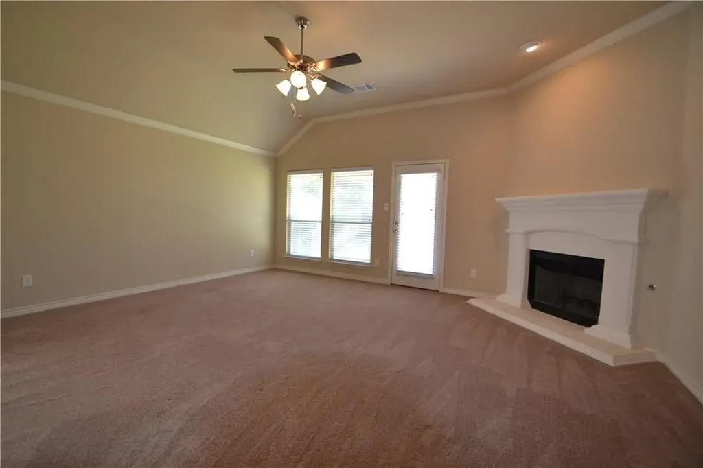 804 Willow Wood Drive Saginaw TX 76179