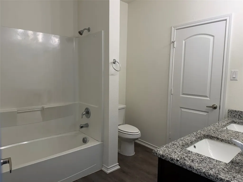 2237 Diamond Drive Grand Prairie TX 75051