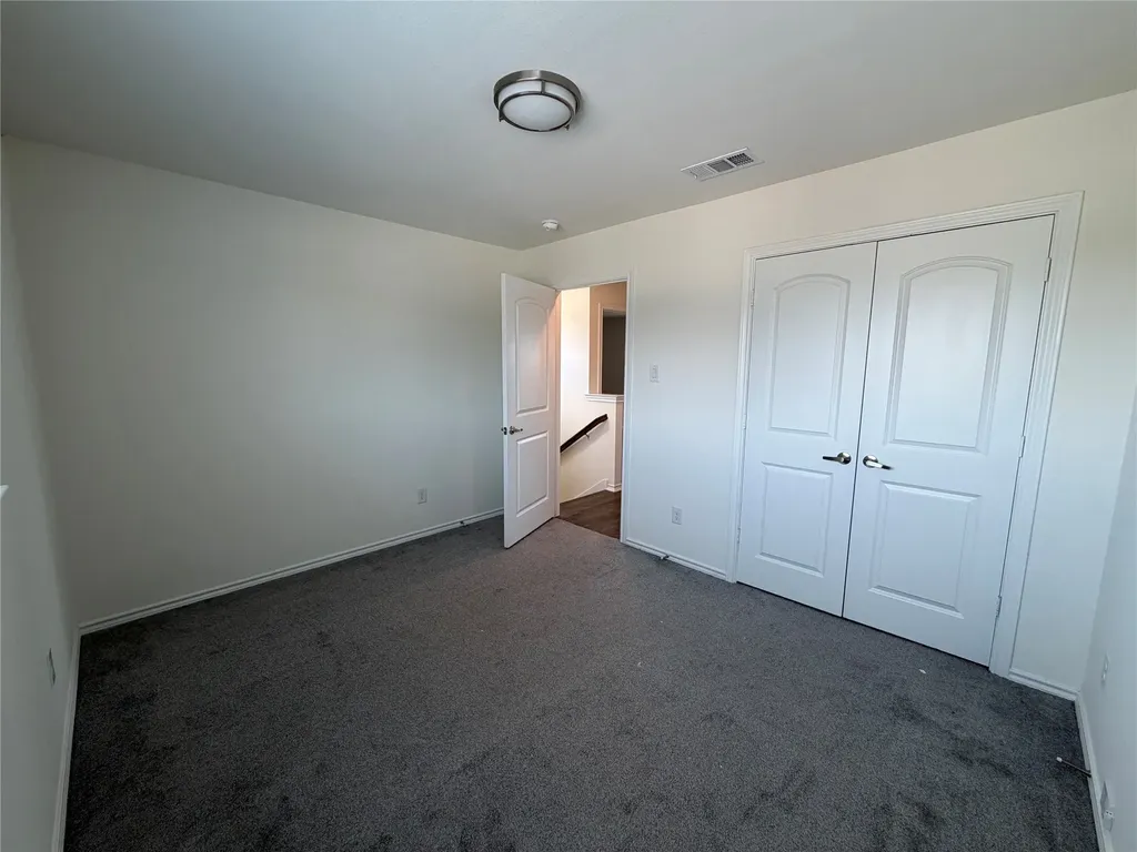 2237 Diamond Drive Grand Prairie TX 75051