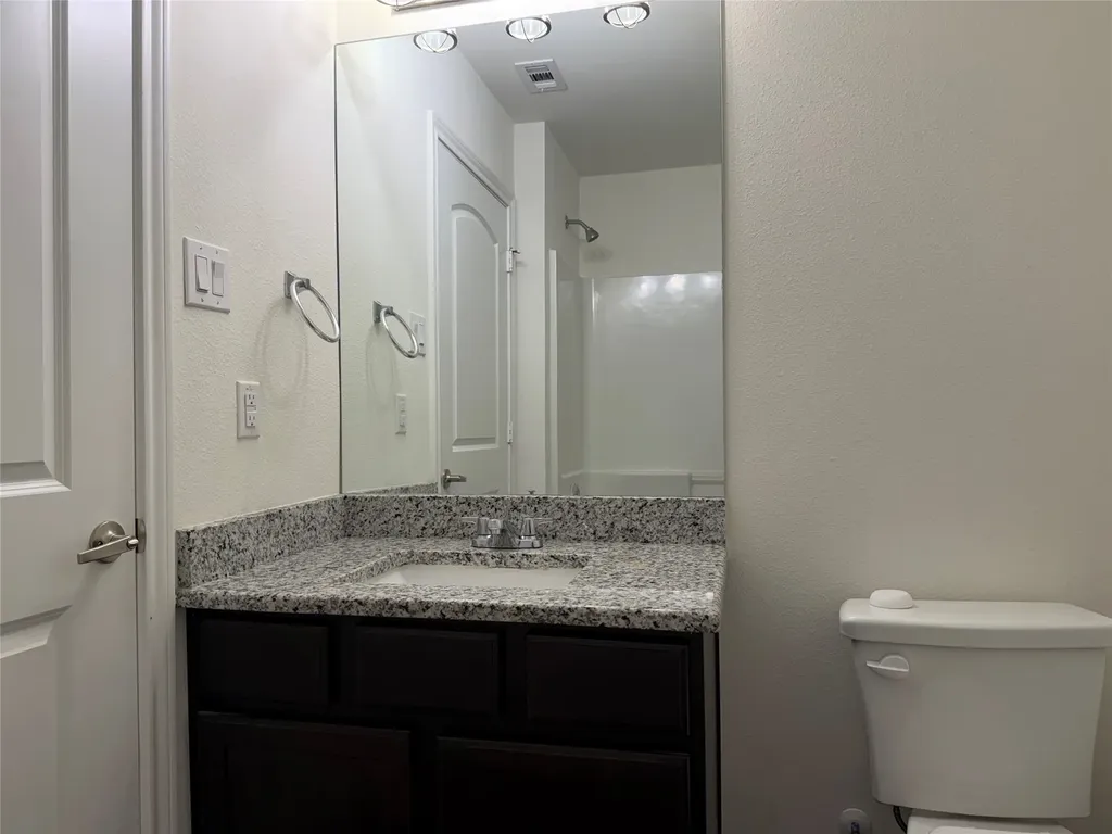 2237 Diamond Drive Grand Prairie TX 75051
