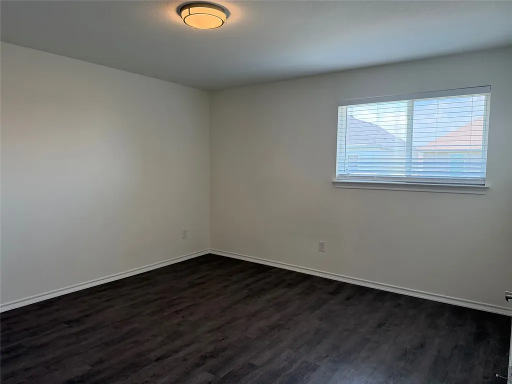 2237 Diamond Drive Grand Prairie TX 75051