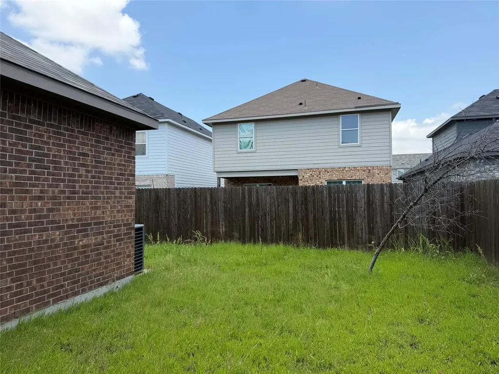 2237 Diamond Drive Grand Prairie TX 75051