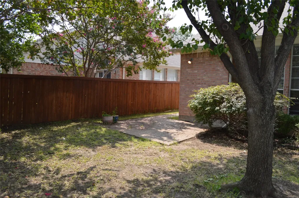 9320 Ponderosa Trail Irving TX 75063