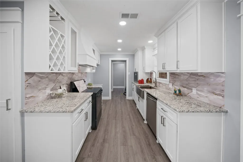 309 Gray Street Henderson TX 75652