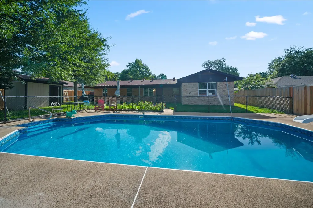 309 Gray Street Henderson TX 75652