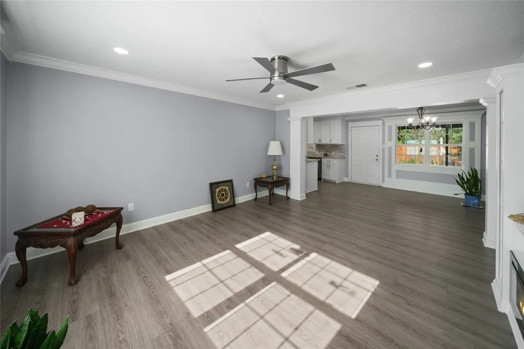 309 Gray Street Henderson TX 75652