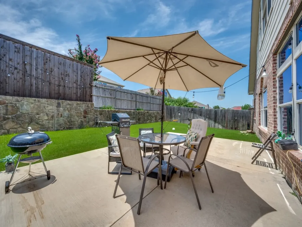 2312 Fountain Gate Drive Little Elm TX 75068