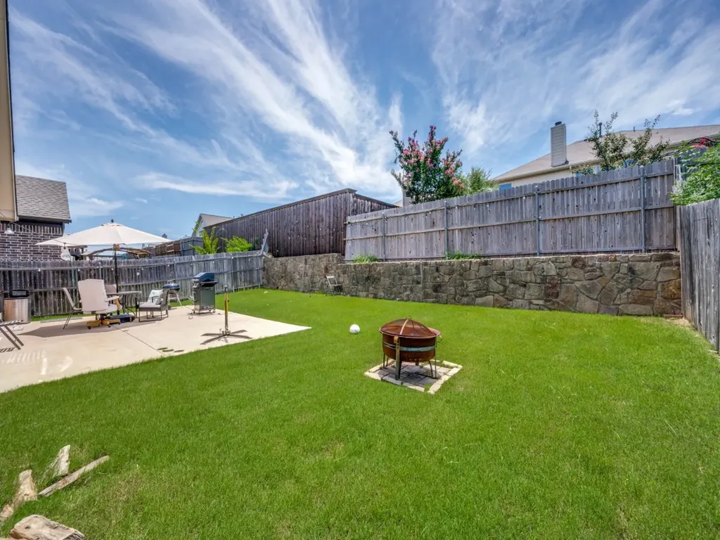 2312 Fountain Gate Drive Little Elm TX 75068