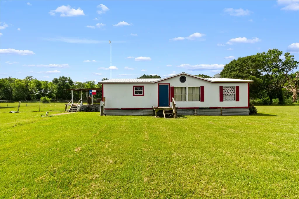 1501 2nd Street Kerens TX 75144