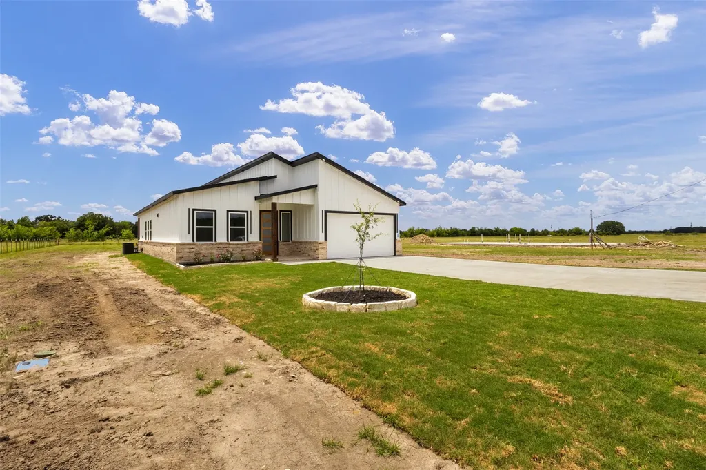 5522 County Road 3521 Quinlan TX 75474