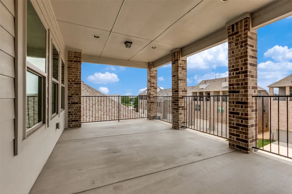 1544 Windermere Way Farmers Branch TX 75234