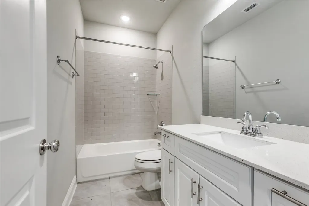 1544 Windermere Way Farmers Branch TX 75234