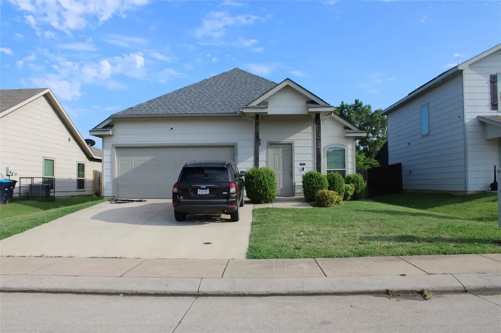 1436 Gallina Trail Fort Worth TX 76119