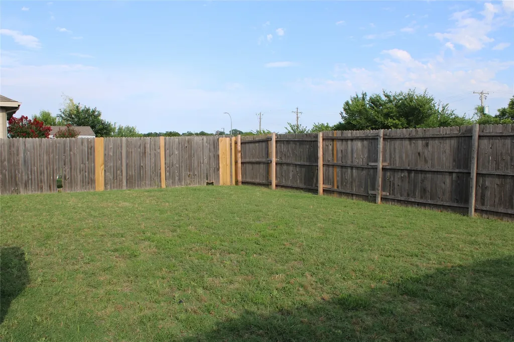 1436 Gallina Trail Fort Worth TX 76119