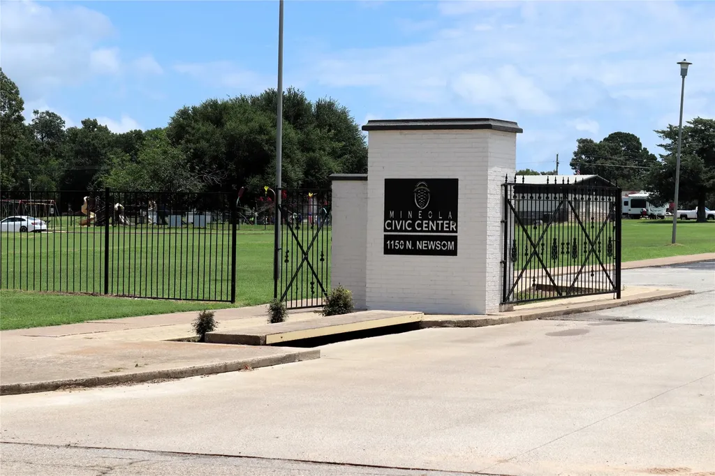 1151 N Newsom Street Mineola TX 75773