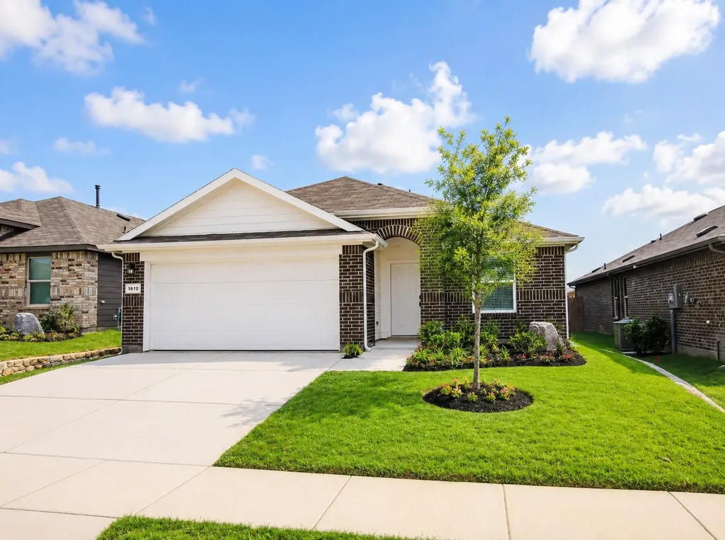 1612 Tin Roof Road Krum TX 76249