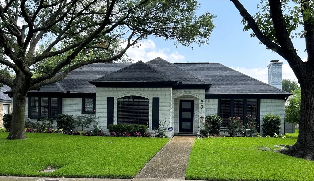 6014 Daven Oaks Drive Dallas TX 75248