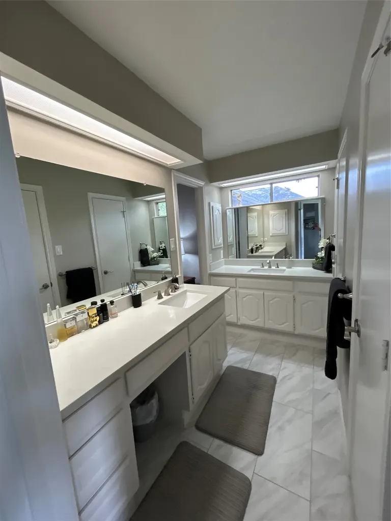 6014 Daven Oaks Drive Dallas TX 75248