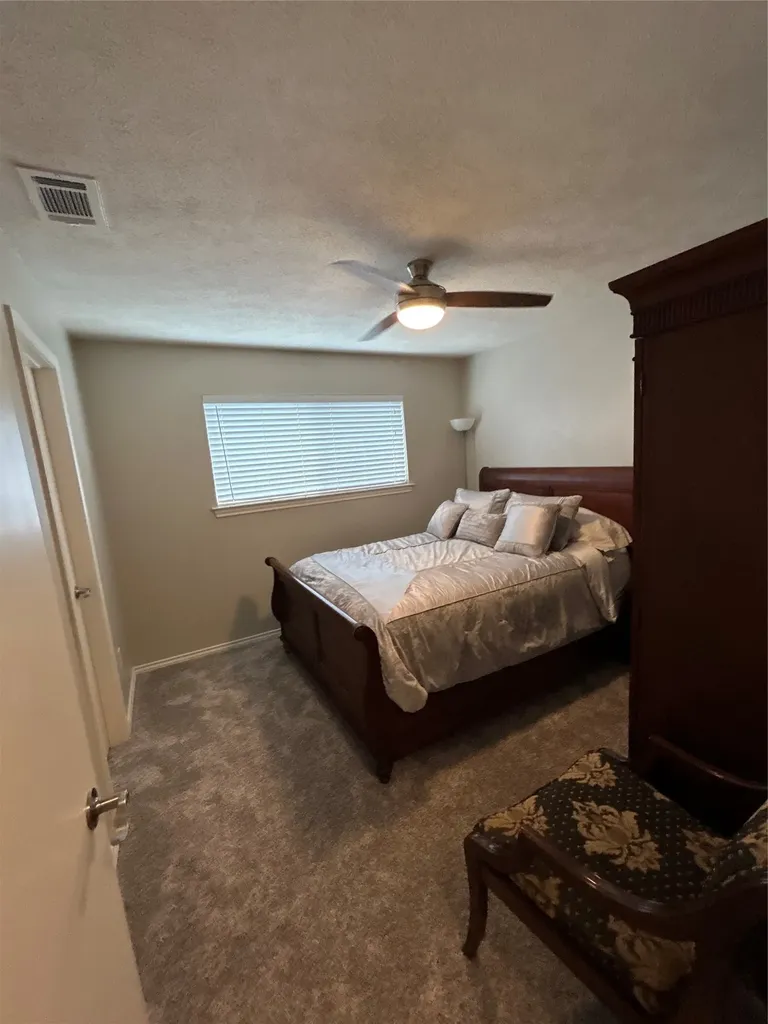 6014 Daven Oaks Drive Dallas TX 75248