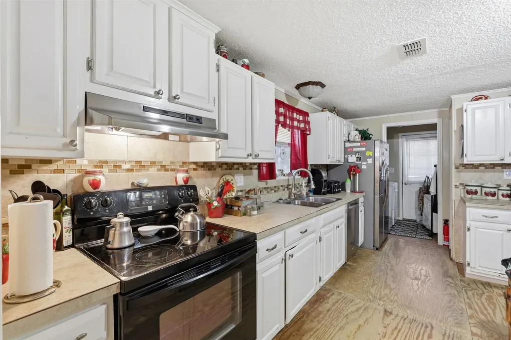 1135 County Road 2005 Glen Rose TX 76690
