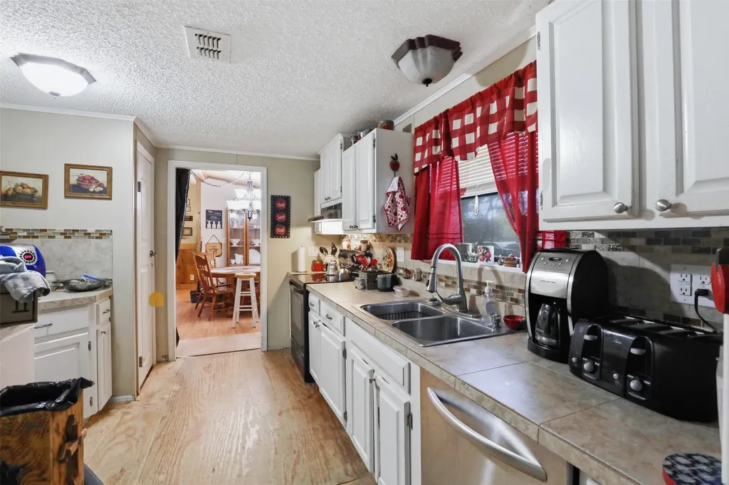 1135 County Road 2005 Glen Rose TX 76690