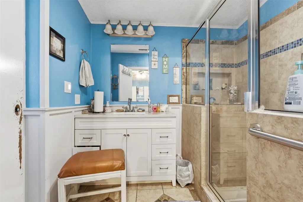 1135 County Road 2005 Glen Rose TX 76690