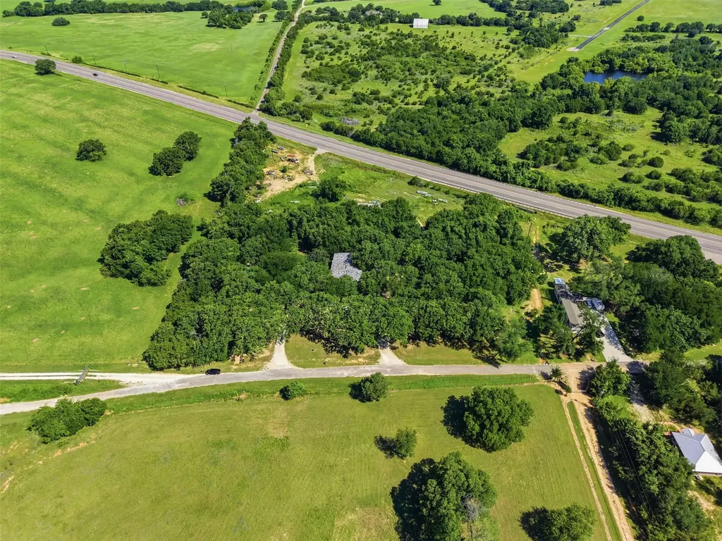 1135 County Road 2005 Glen Rose TX 76690