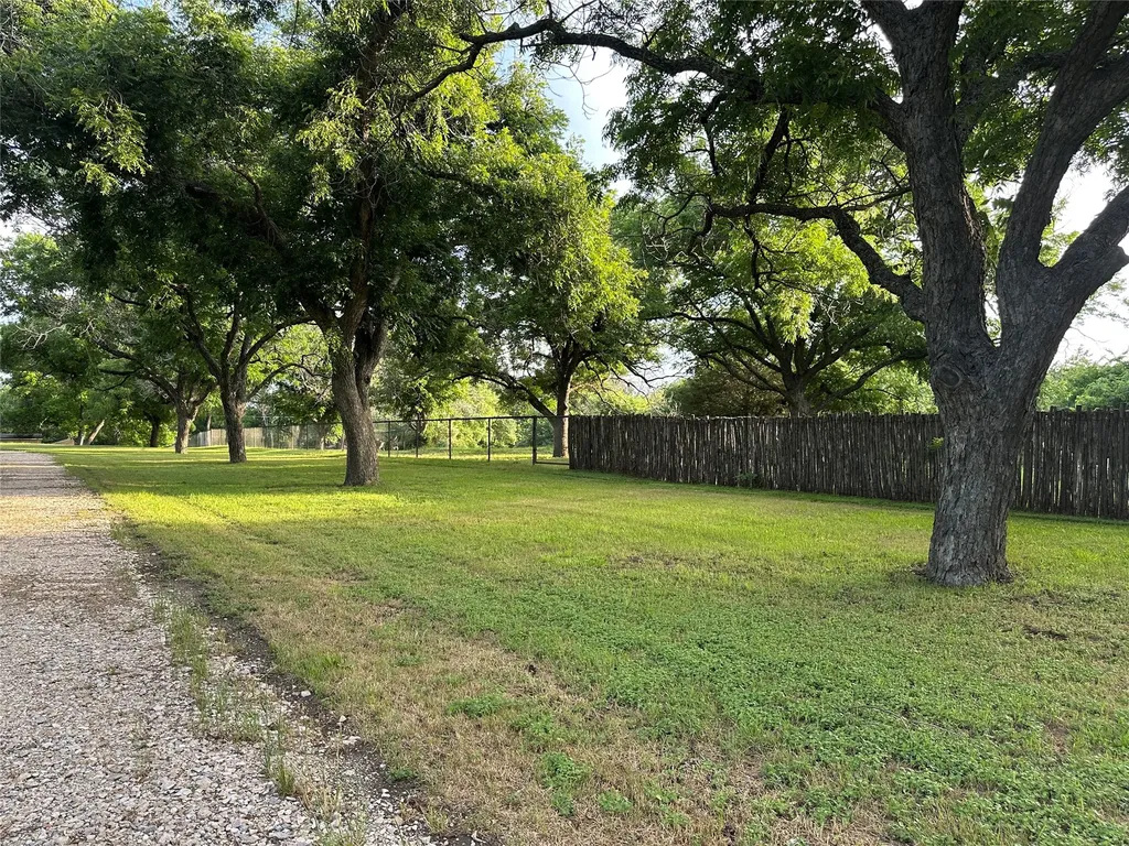 4000 Pecan Lane Benbrook TX 76116