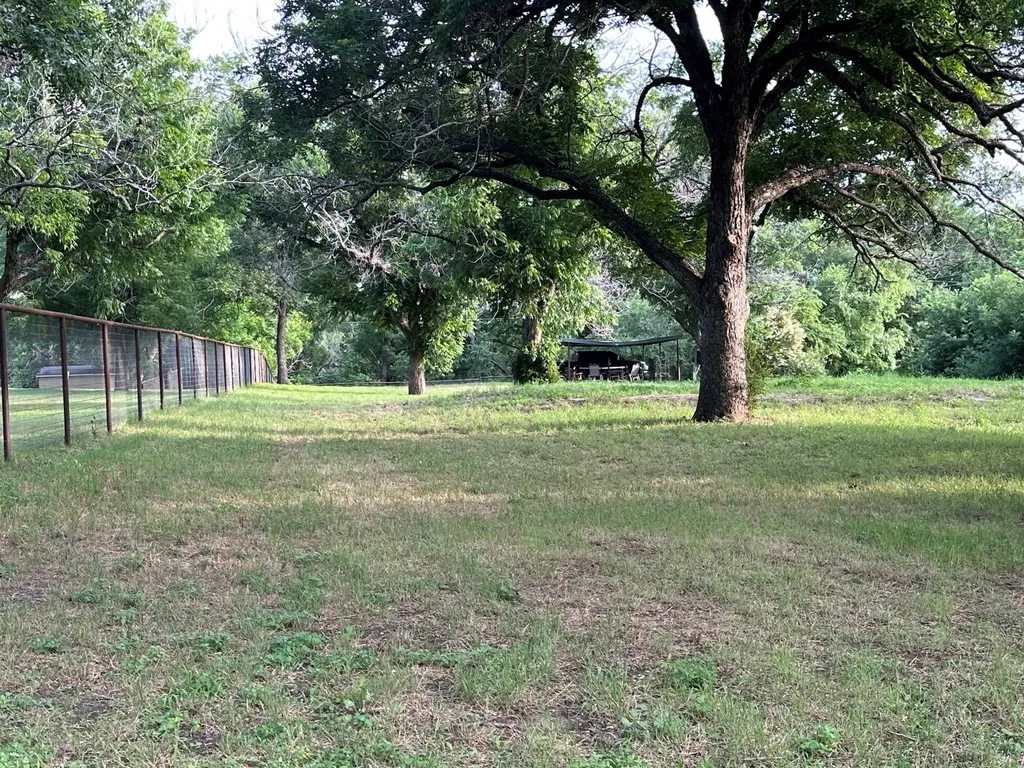 4000 Pecan Lane Benbrook TX 76116