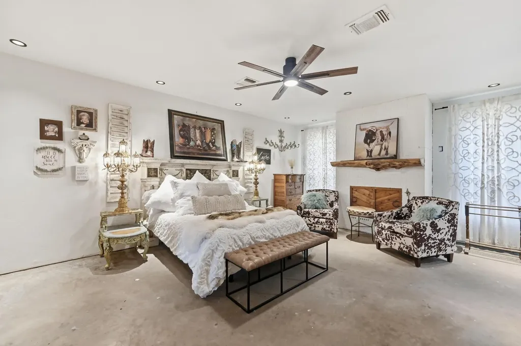 4000 Pecan Lane Benbrook TX 76116