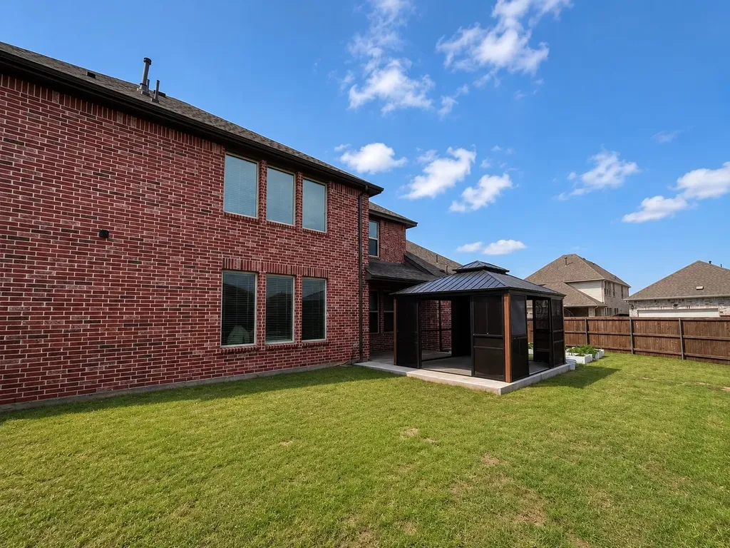 1414 Haybale Lane Garland TX 75042