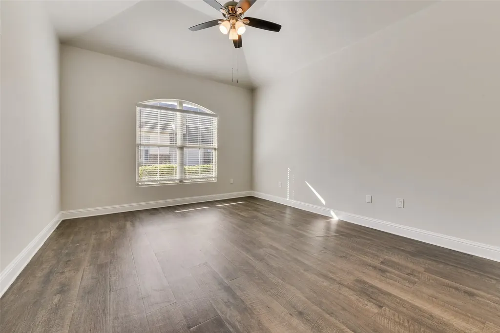 8841 Creek Run Road Fort Worth TX 76120