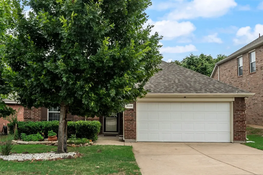 10128 Longranger Drive Fort Worth TX 76053