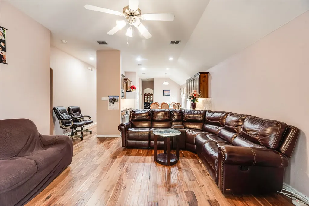 10128 Longranger Drive Fort Worth TX 76053