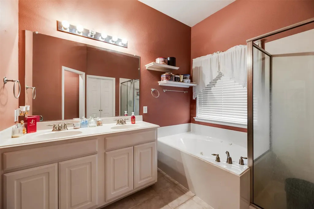10128 Longranger Drive Fort Worth TX 76053