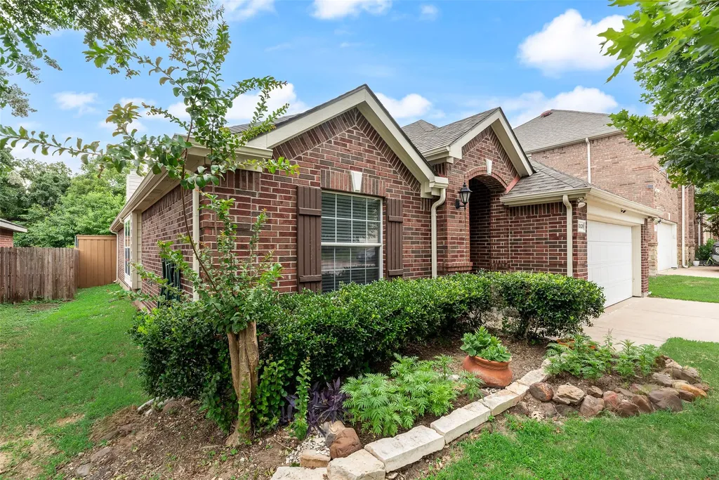 10128 Longranger Drive Fort Worth TX 76053