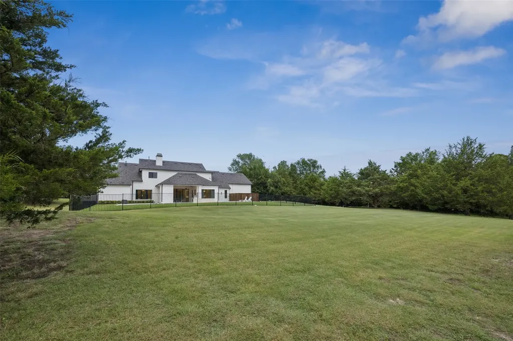 7025 County Road 202 Mckinney TX 75071
