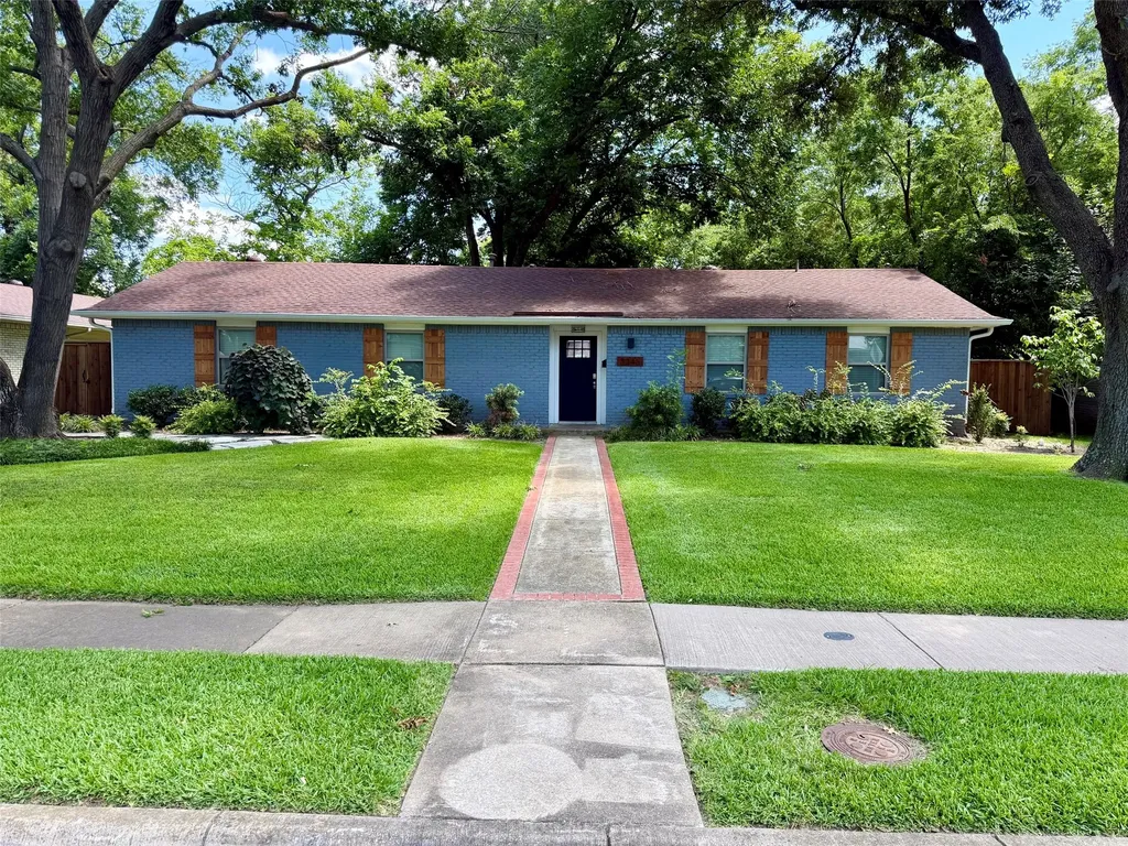 3346 Townsend Drive Dallas TX 75229
