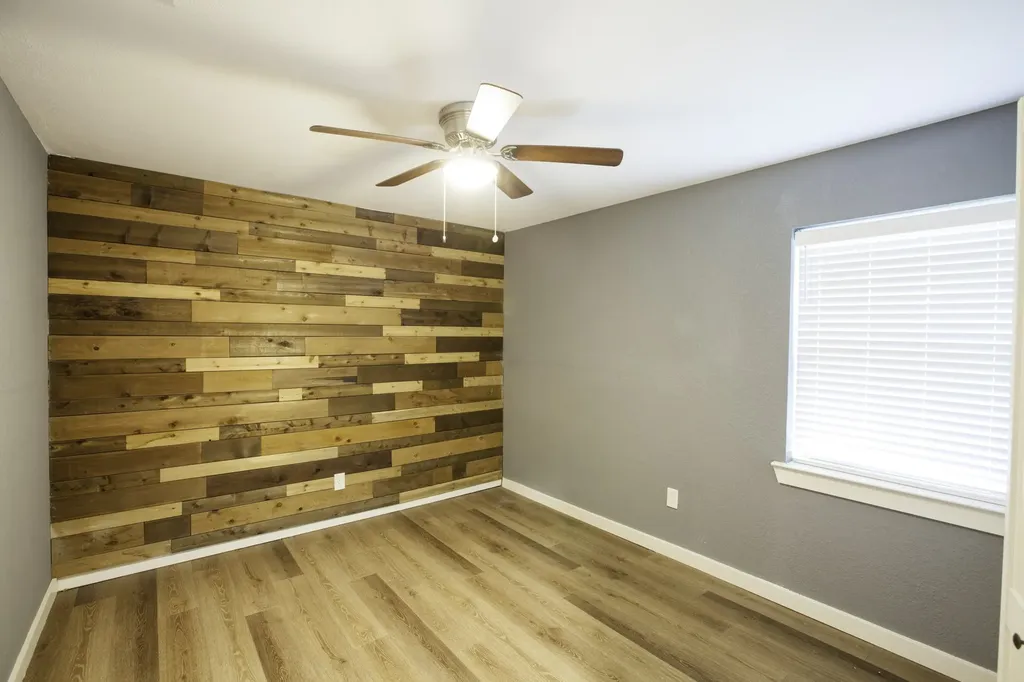 3346 Townsend Drive Dallas TX 75229