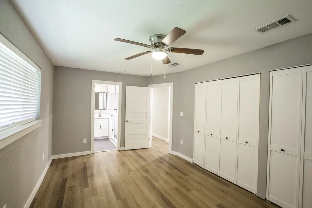 3346 Townsend Drive Dallas TX 75229