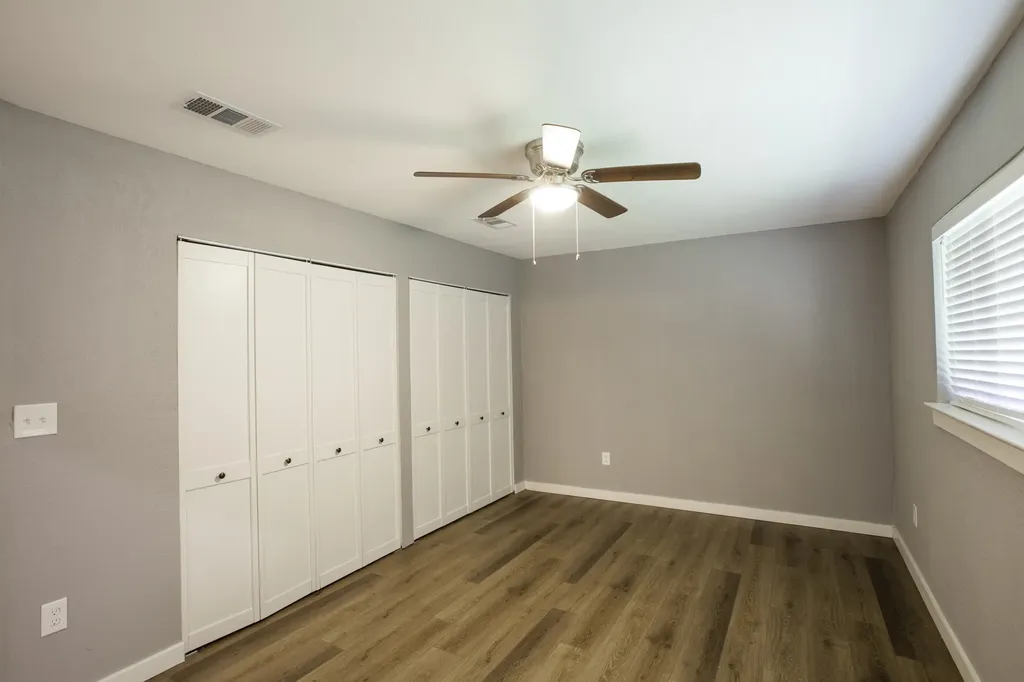 3346 Townsend Drive Dallas TX 75229