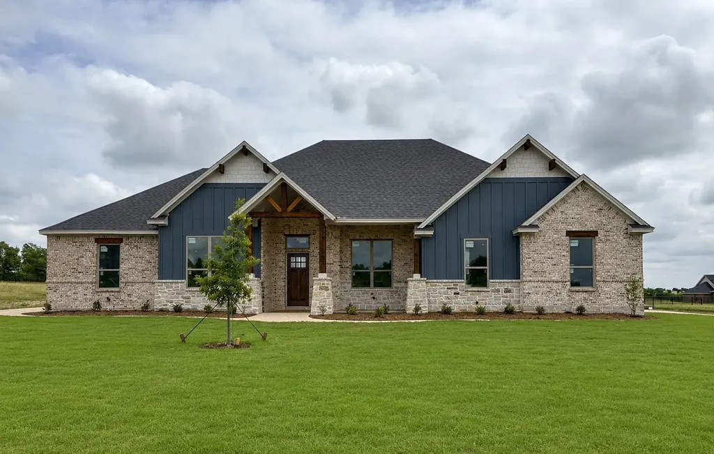 2561 Posey Lane Waxahachie TX 75167