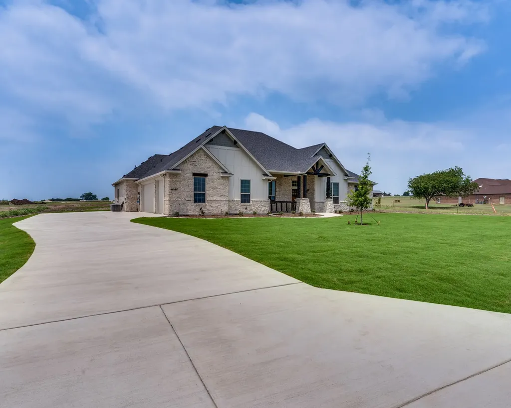 2561 Posey Lane Waxahachie TX 75167