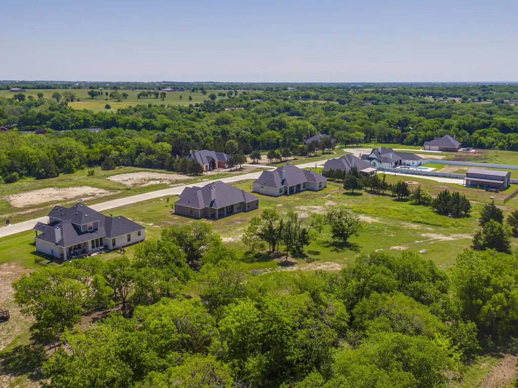 2561 Posey Lane Waxahachie TX 75167