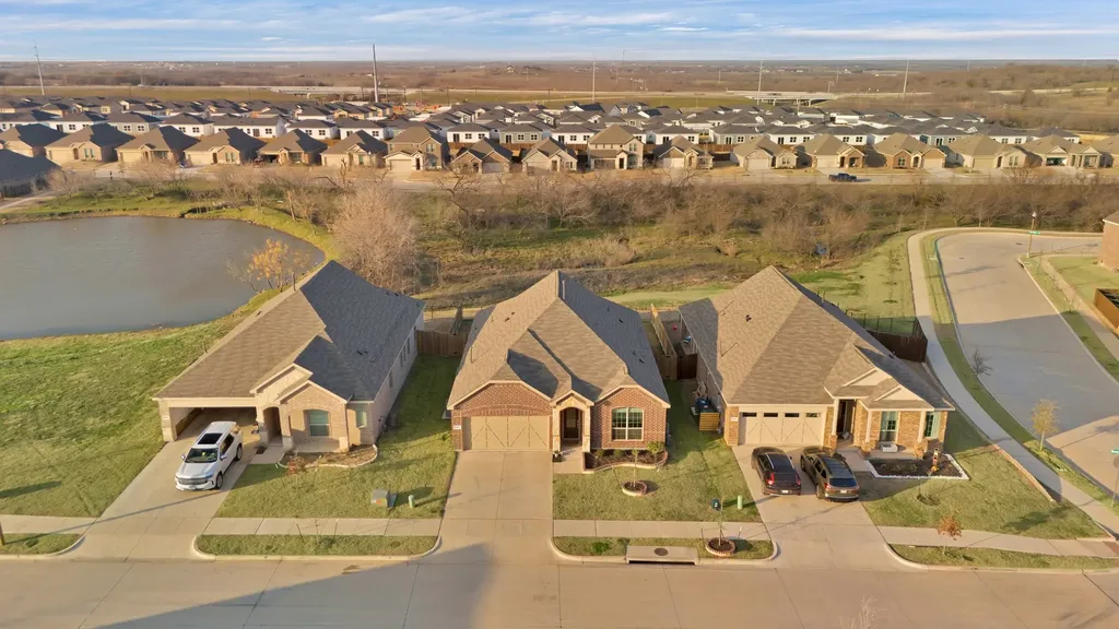3204 Renaissance Drive Denton TX 76207
