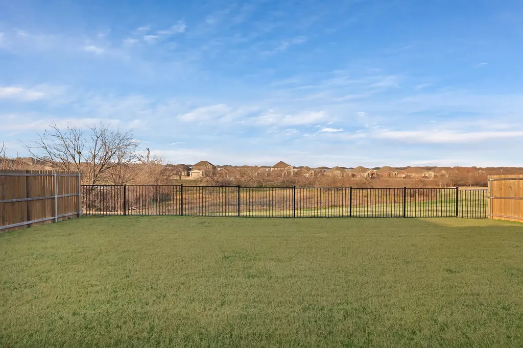 3204 Renaissance Drive Denton TX 76207