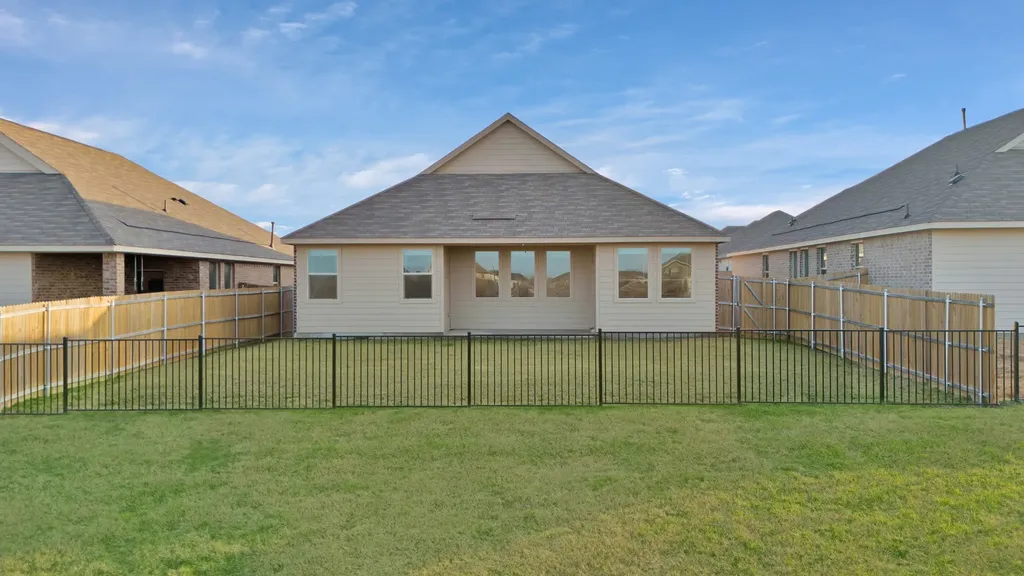 3204 Renaissance Drive Denton TX 76207