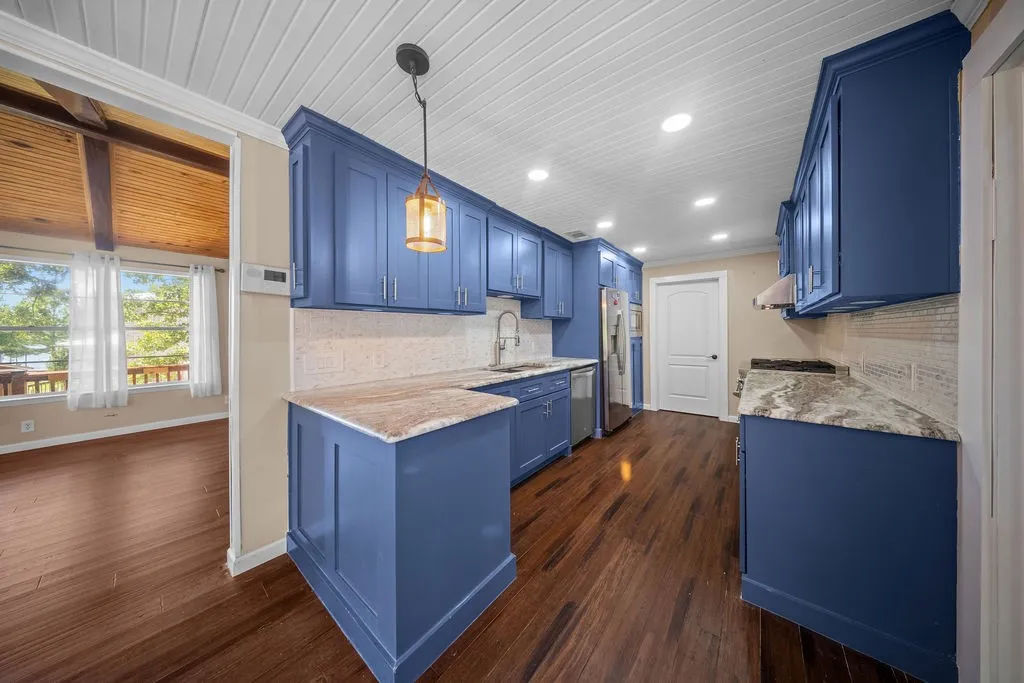 203 Farmer Drive Malakoff TX 75148